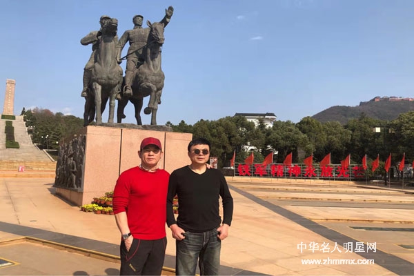 南下支队剧组主创人员何平老师、著名演员周浩东老师为传承而奔波