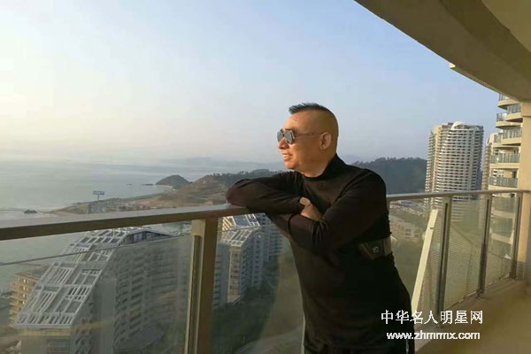郝文武2019年《正月初五真心问侯》